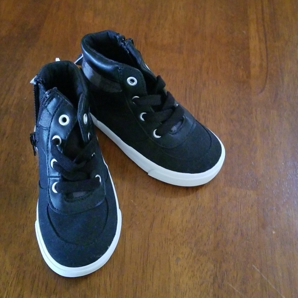 Toddler sneakers